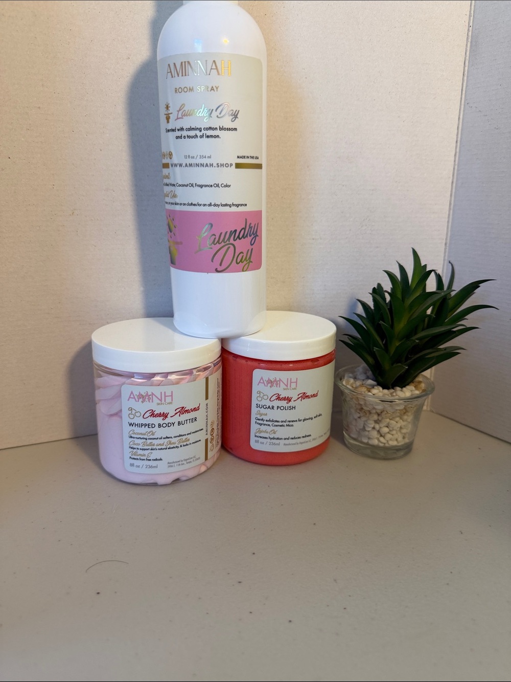 #3 Aminnah Body Bundle 
Room Spray 12oz 
Body Butter 8oz 
Sugar Scrub 8oz